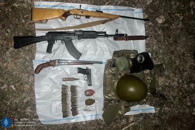 Համայնքային ոստիկանների բացատրական աշխատանքի շնորհիվ կամավոր հանձնվել է ապօրինի պահվող զենք-զինամթերք